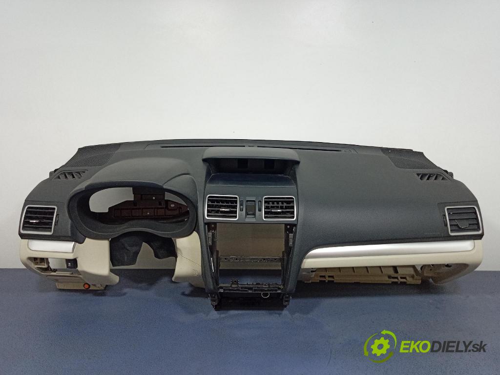 Subaru Xv 2015 kokpit,pristrojová doska 66040-FJ010