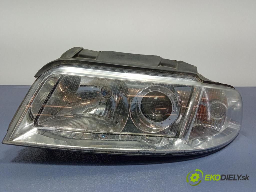 Audi A4 1999 Reflektor: Vľavo: