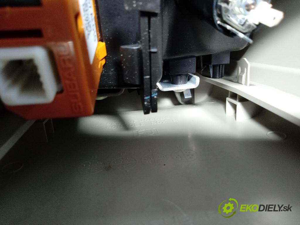 Subaru Xv 2015 tunel Stredný: 66155FJ000