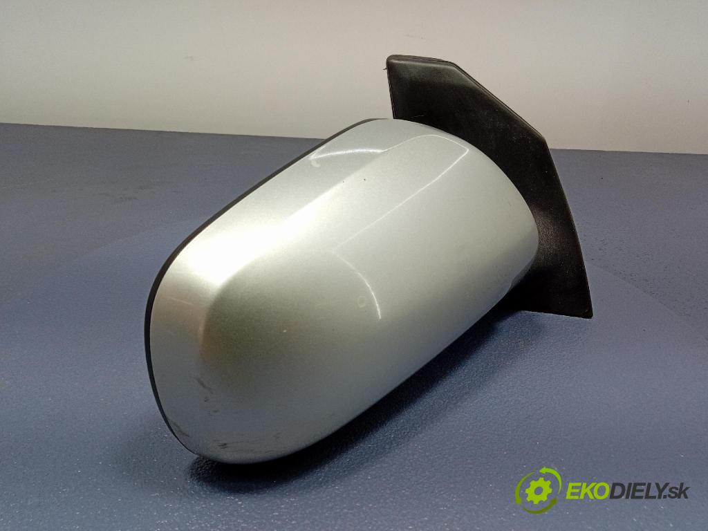 Toyota Corolla 2005 zrkadlo pravé