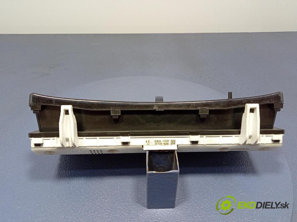 Toyota Corolla 2005 prístrojovka/ budíky 257420-6280