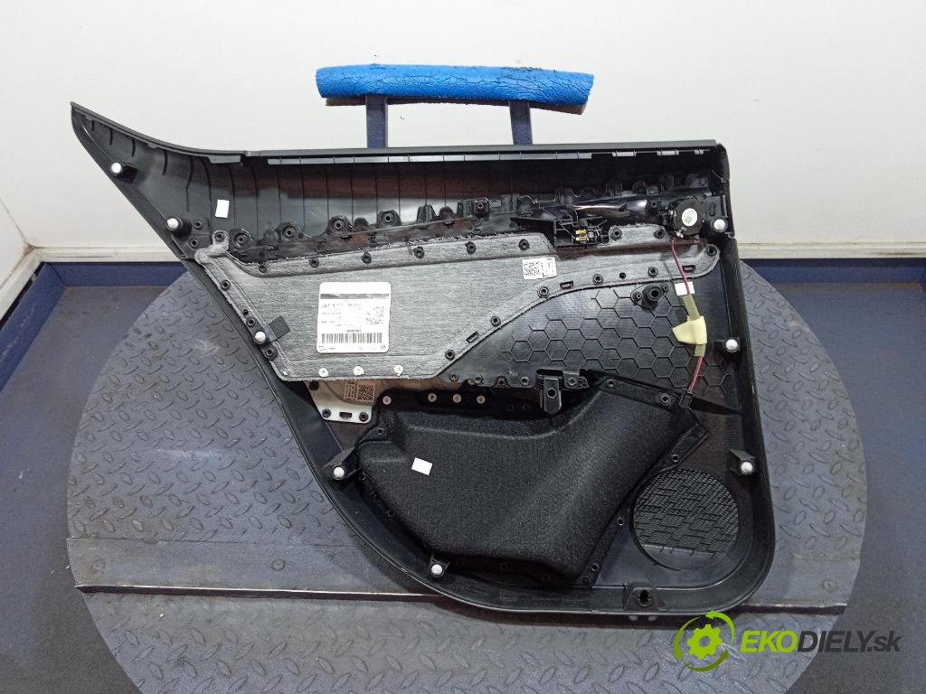 Skoda Octavia 2020 Čalounictví: dvere zad Prava: 5E6867024A