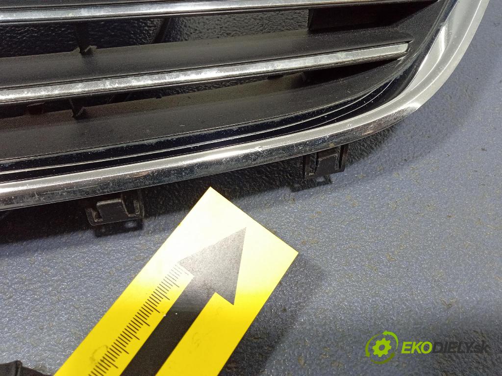 Opel Zafira 2009 miežka / Gril: 13247331