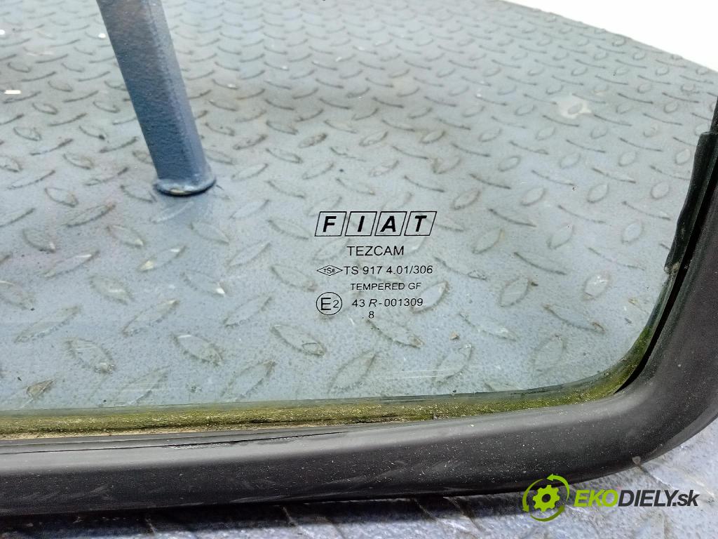Fiat Doblo 2008 sklo dvere zad ľavé