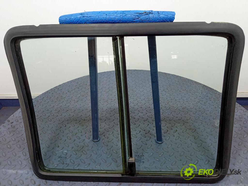 Fiat Doblo 2008 sklo dvere zad ľavé