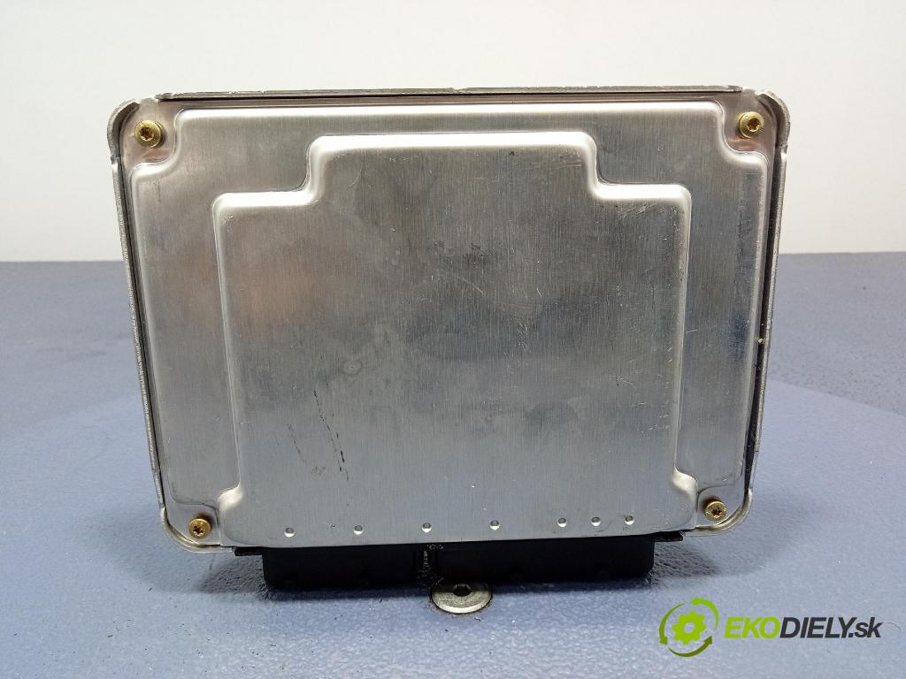 Audi A4 2001 riadiaca jednotka Motor: 038906019FP