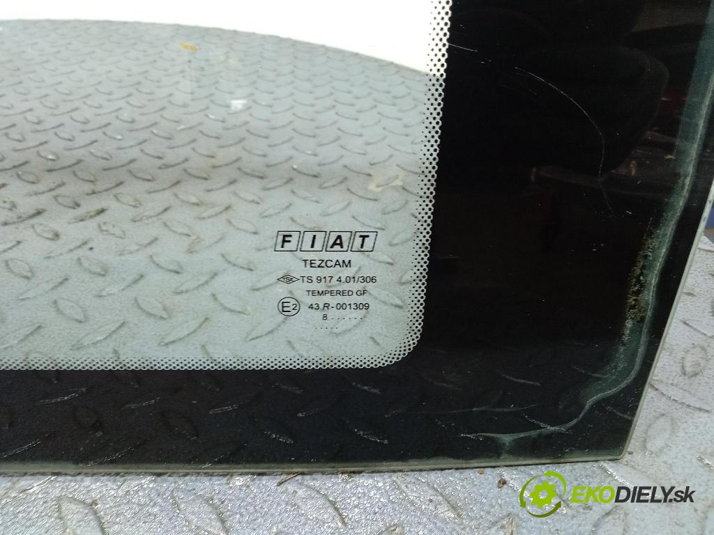 Fiat Doblo 2008 sklo Karoséria: zad