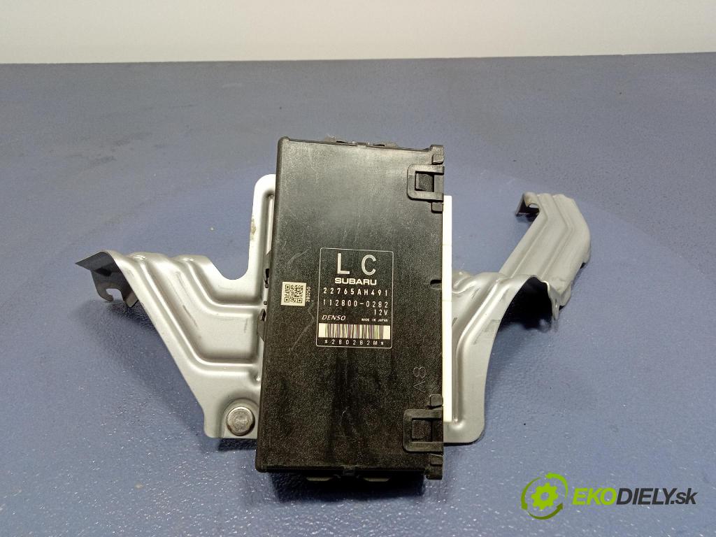 Subaru Xv 2015 riadiaca jednotka Motor: 22765AH491