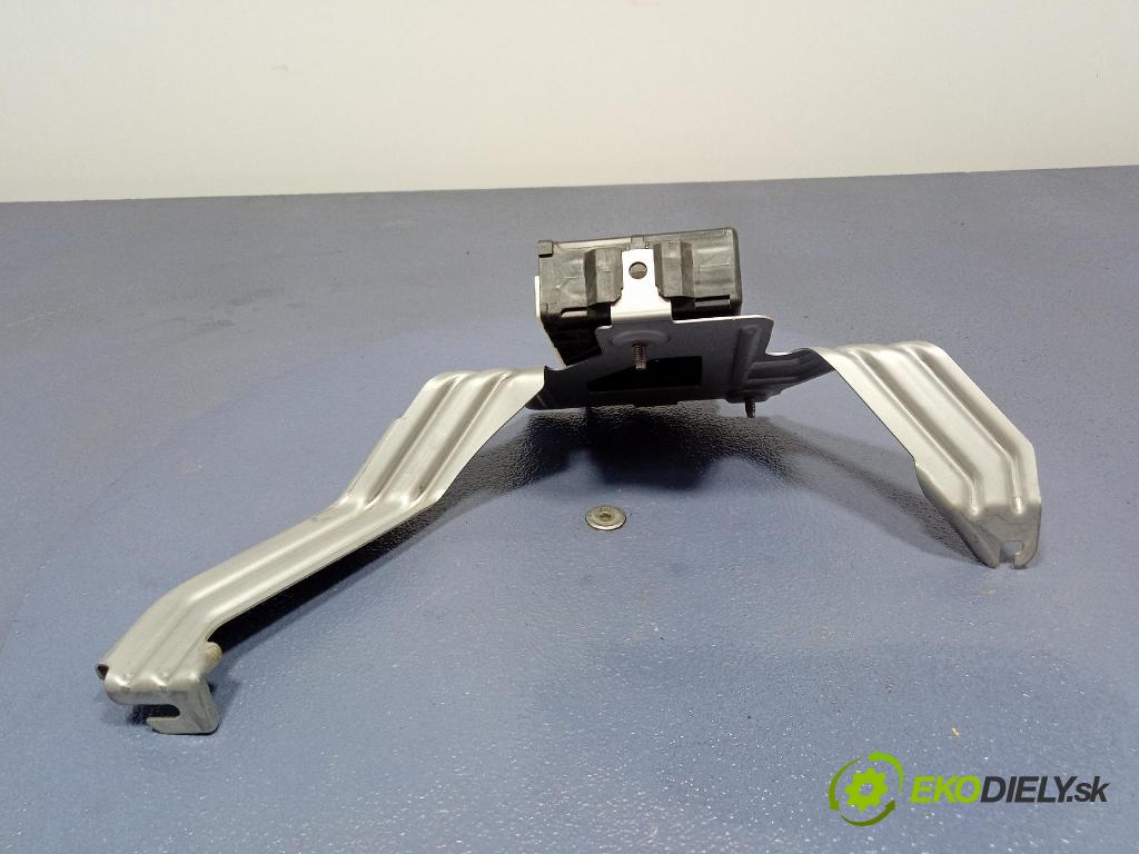 Subaru Xv 2015 riadiaca jednotka Motor: 22765AH491
