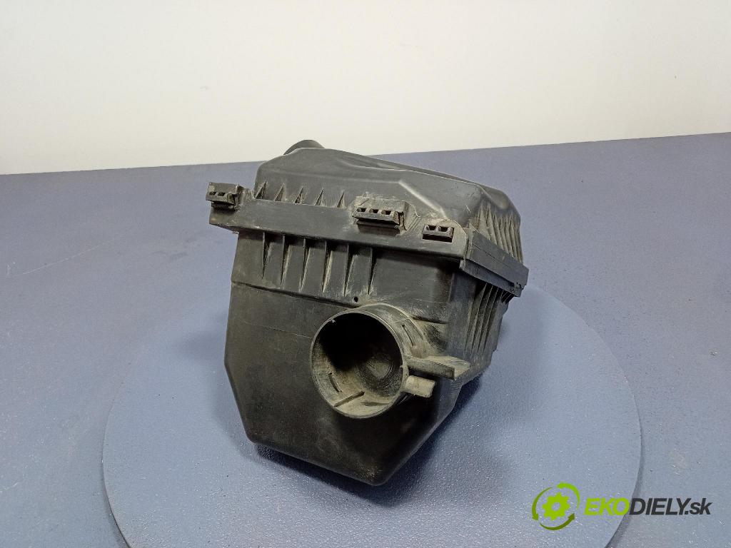 Subaru Xv 2015 obal Filtre: Vzduch: