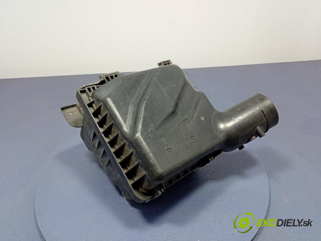 Subaru Xv 2015 obal Filtre: Vzduch: