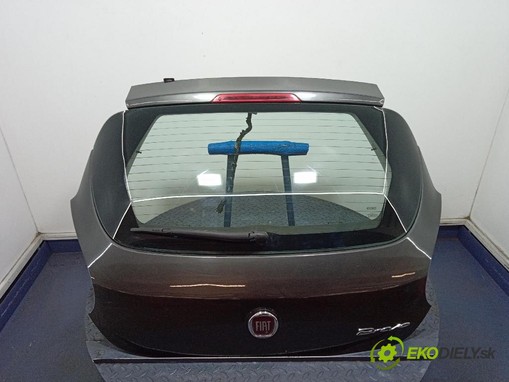 Fiat Bravo 2009 zadna dveře kufra: kufra: