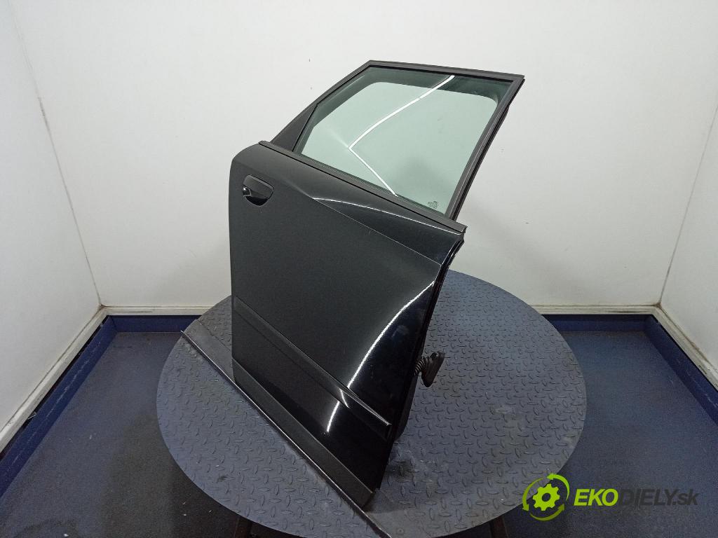 Audi A4 2001 dvere zad pravé
