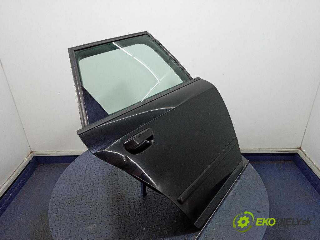 Audi A4 2001 dvere zad pravé