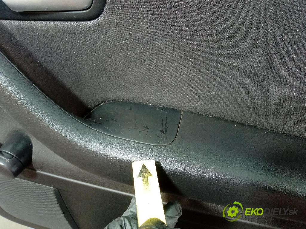 Audi A4 2001 dvere zad pravé 