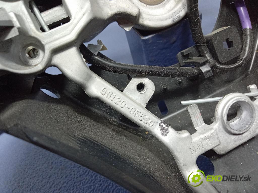 Subaru Xv 2015 volant GS120-05530