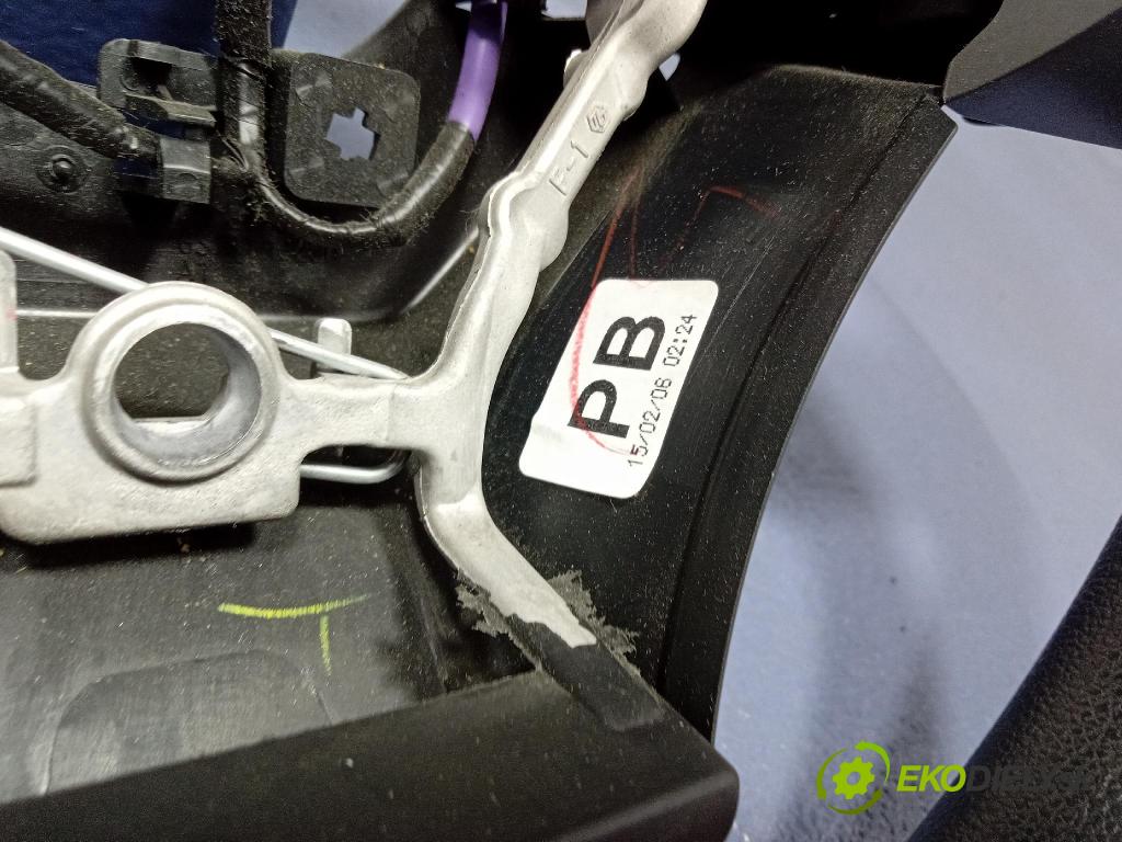 Subaru Xv 2015 volant GS120-05530