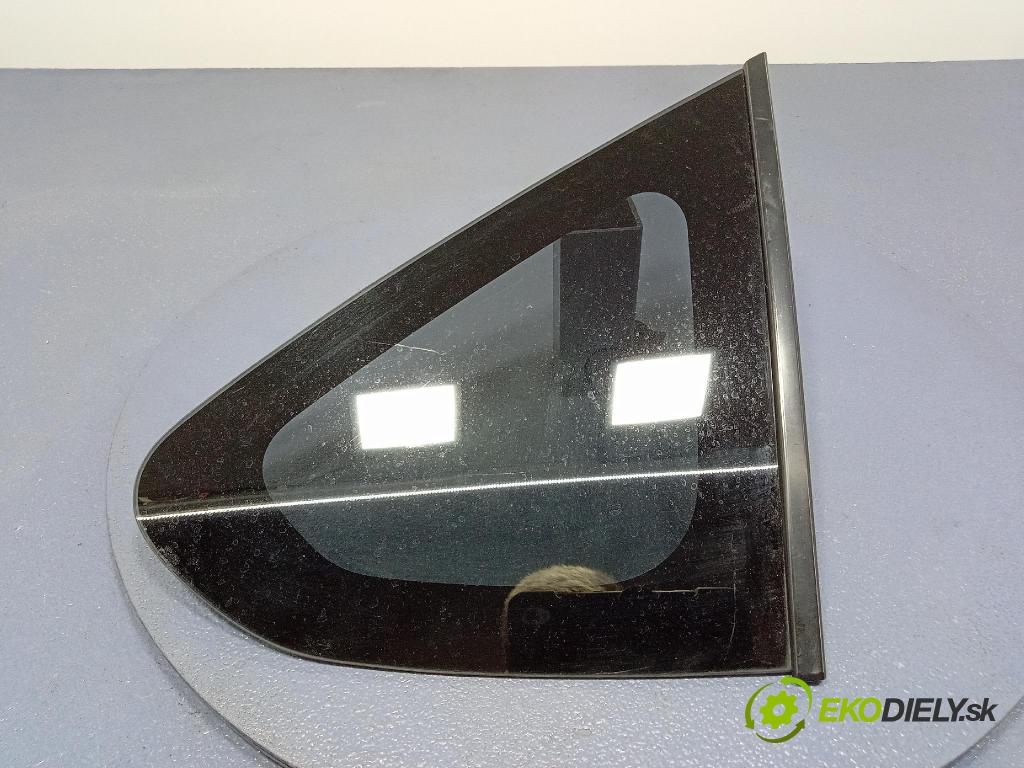 Subaru Xv 2015 sklo Karosérie: Zad: