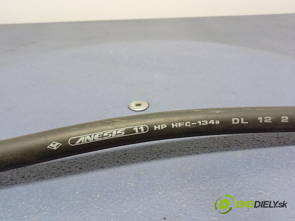 Subaru Xv 2015 trubka Klimatizace: 