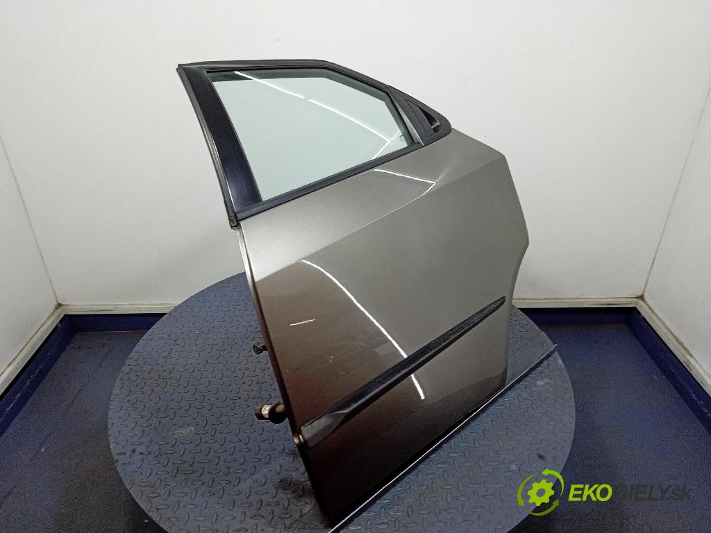 Honda Civic 2007 dvere zad Vľavo: