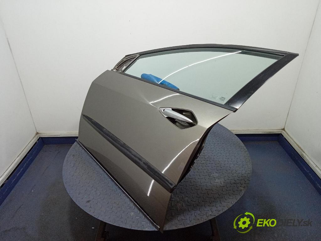 Honda Civic 2007 dvere Predné Vľavo:
