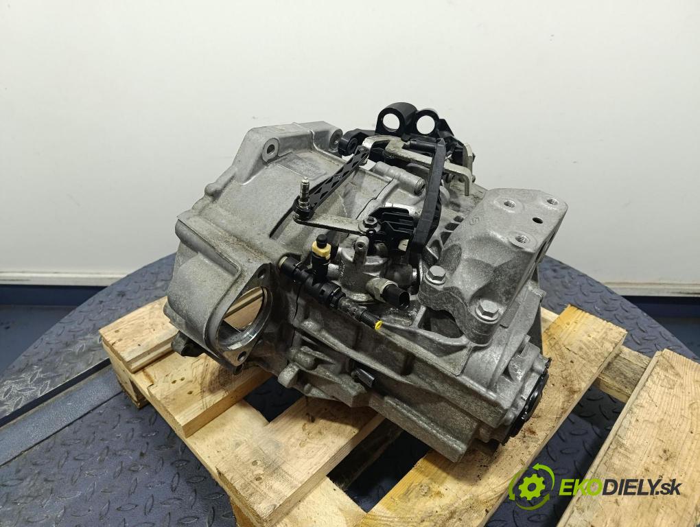 Skoda Octavia 2020 prevodovka Manualna UEU