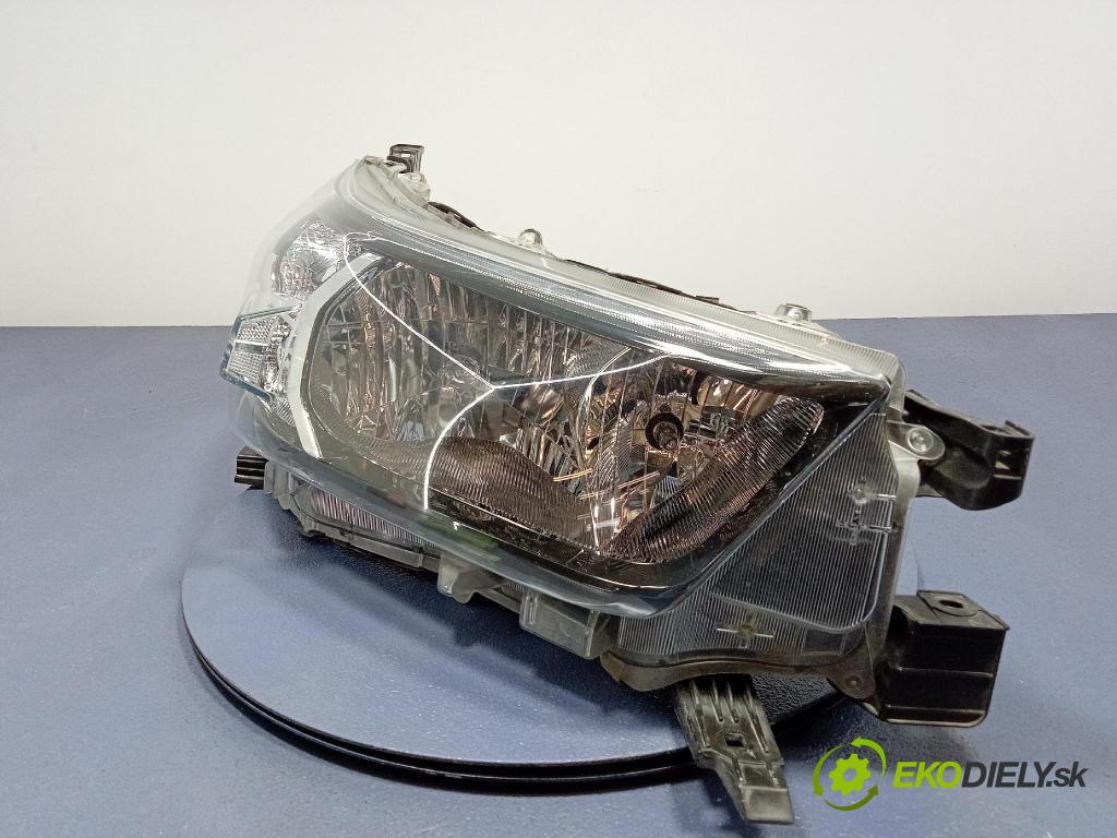 Toyota Hilux 0 Reflektor: v pravo: 1EJ-923364-040