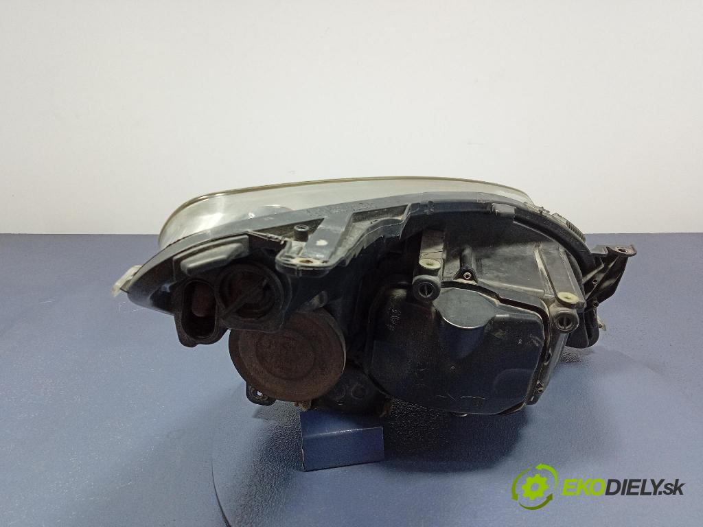 Opel Astra 2004 Reflektor: Vľavo: