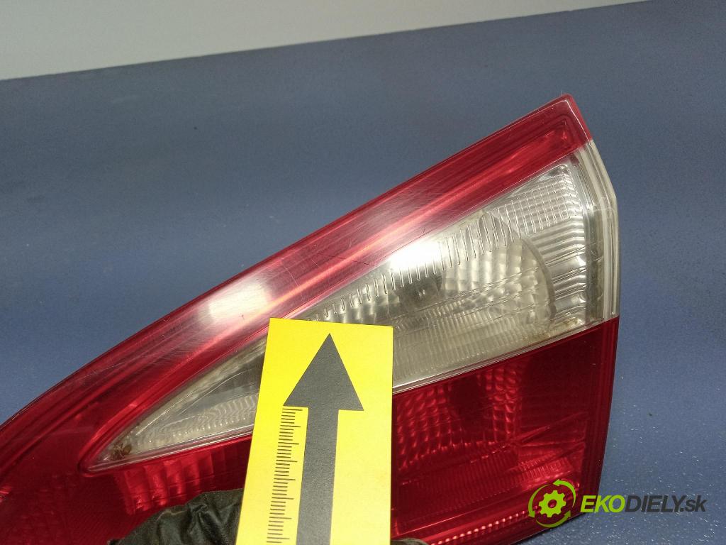 Ford Focus 2014 svetlo / reflektor zad Prava: Vnútri: BM51-13A602-BC