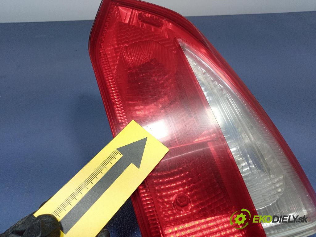 Ford Focus 2014 svetlo / reflektor zad Prava: Vnútri: BM51-13A602-BC