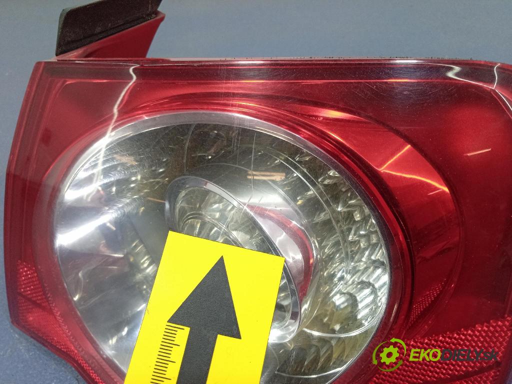 Vw Passat 2006 svetlo / reflektor zad Prava: Vonkajsia: 3C5945096C