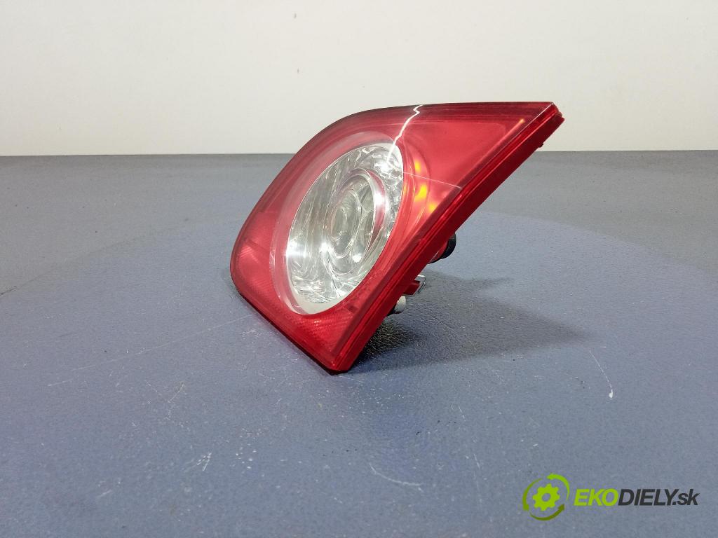 Vw Passat 2006 svetlo / reflektor zad Prava: Vnútri: 3C5945094E