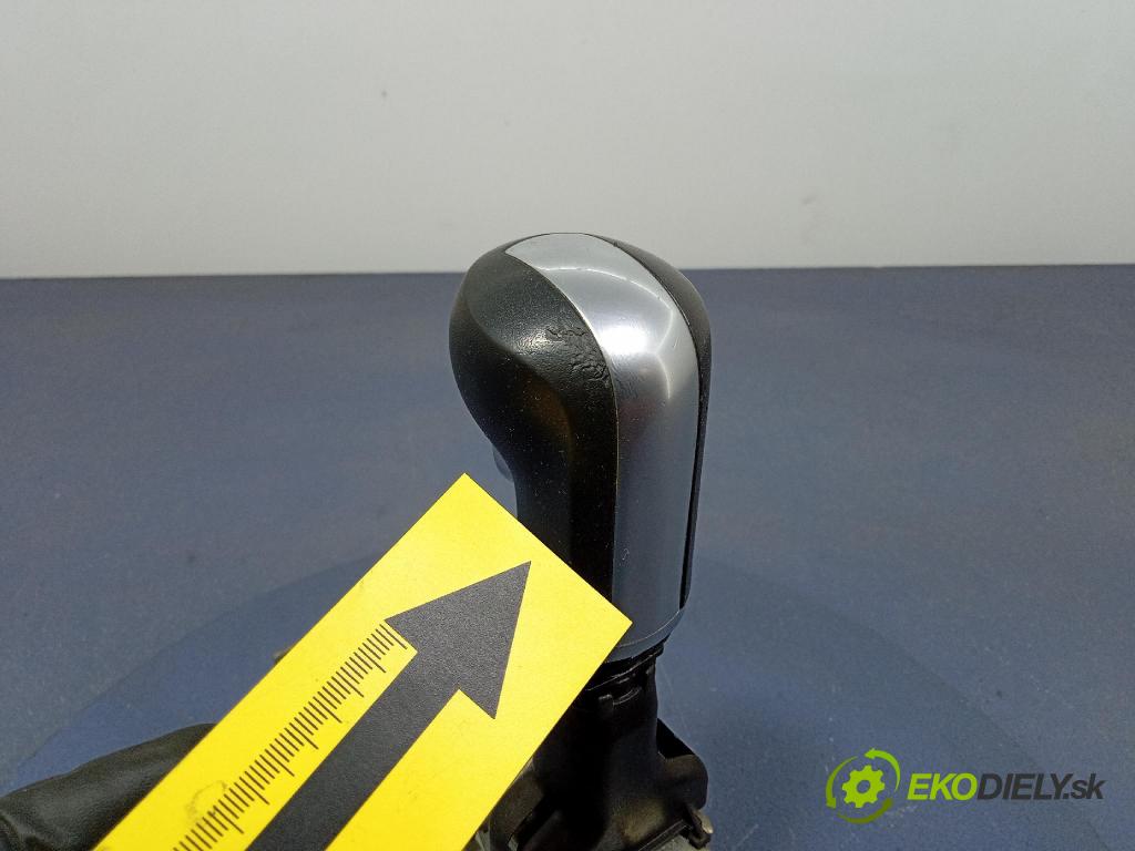 Opel Astra 2004 Páka: Zmeny: 13121109