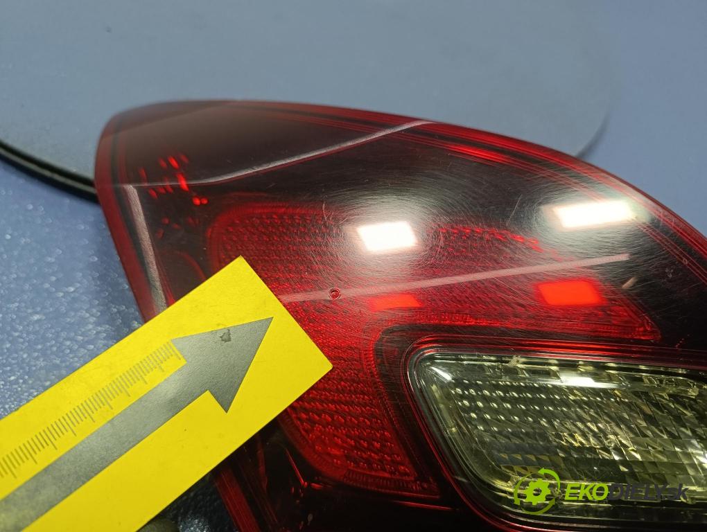 Opel Astra 2013 svetlo / reflektor zad ľavá Vnútri: