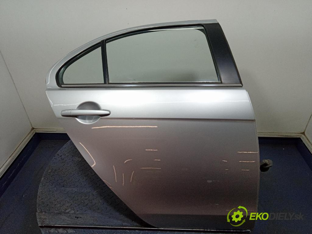Mitsubishi Lancer 2011 dvere zad pravé