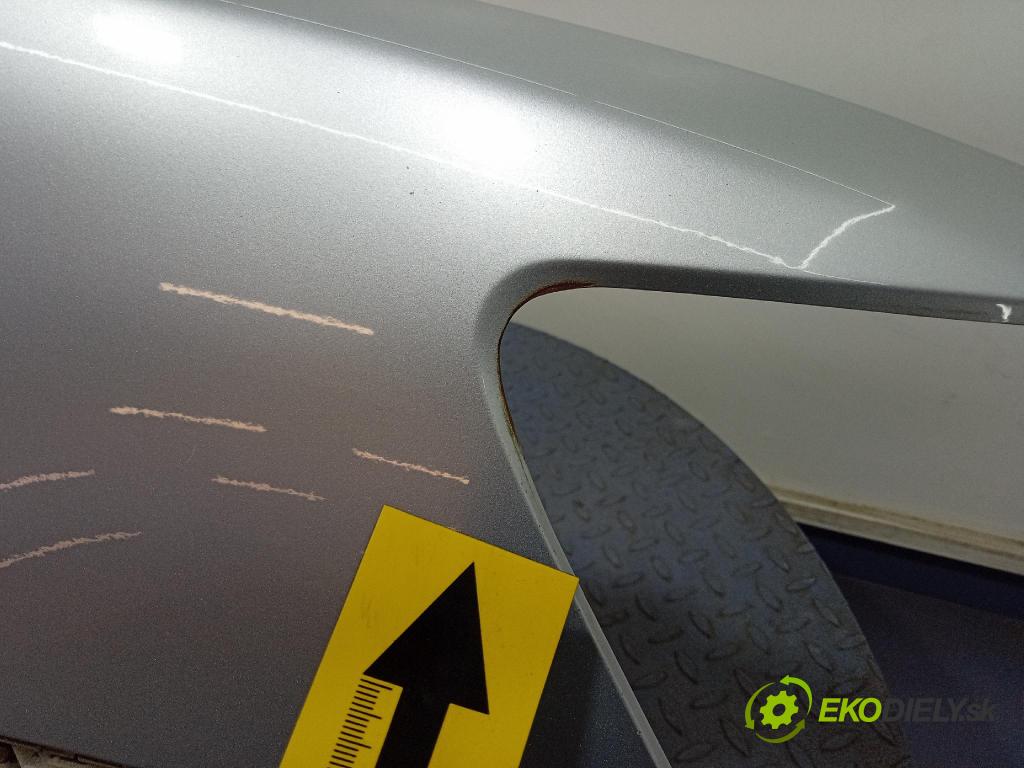 Mitsubishi Lancer 2011 blatník Predné v pravo: