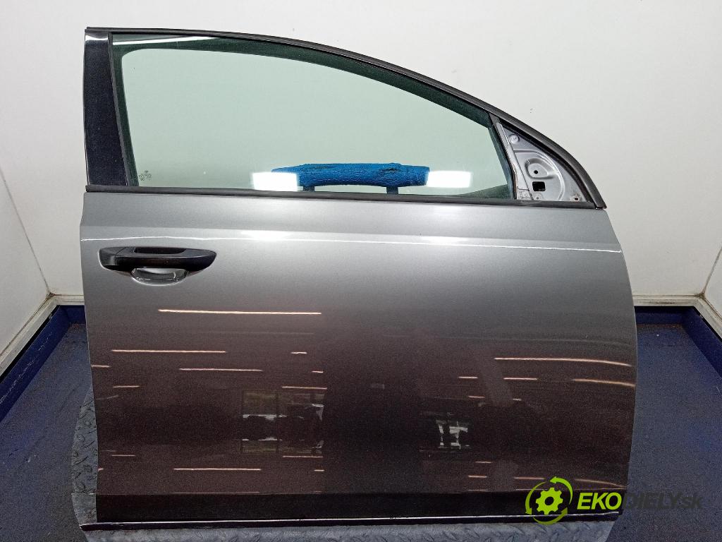 Vw Golf 2012 dvere Predné pravé