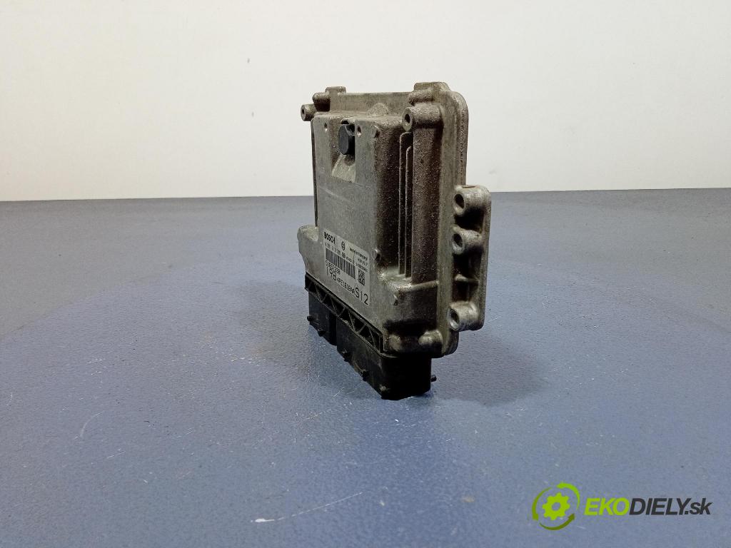 Fiat Bravo 2009 riadiaca jednotka Motor: 51852330