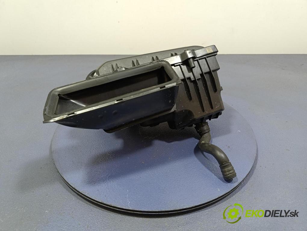 Skoda Octavia 2020 obal Filtre: Vzduch: 5Q0129620E