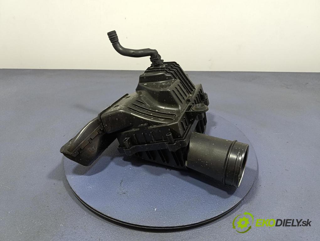 Skoda Octavia 2020 obal Filtre: Vzduch: 5Q0129620E