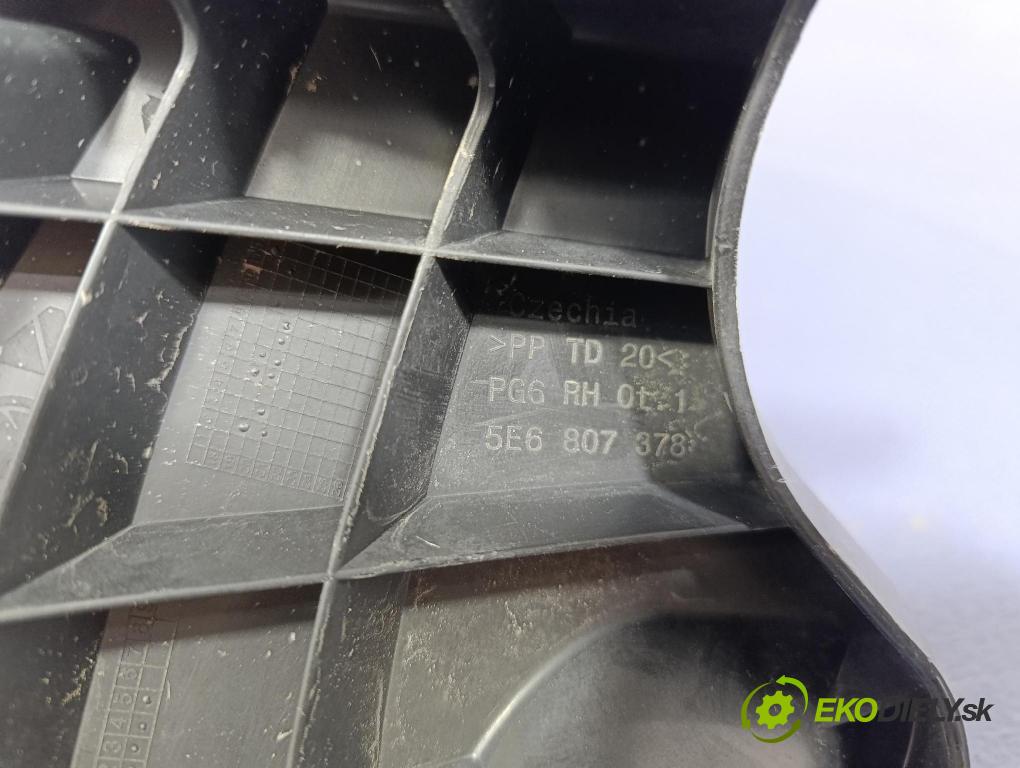 Skoda Octavia 2020 Upevnenie: narazník 5E6807378