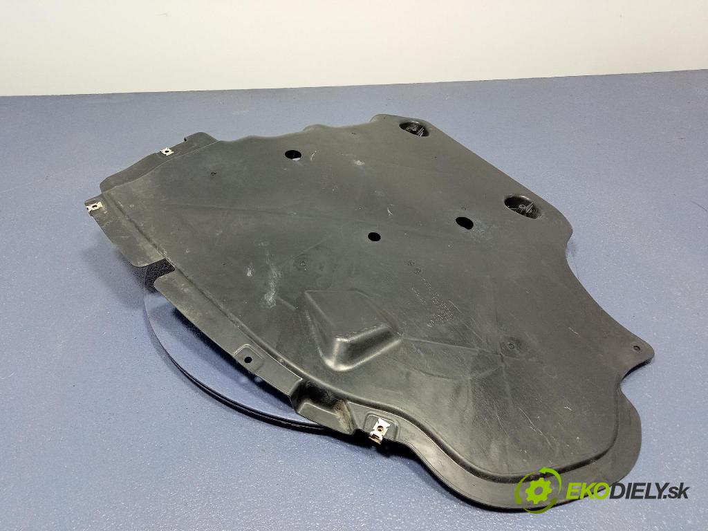Skoda Octavia 2020 kryt Plast: podvozek: 5E3825506