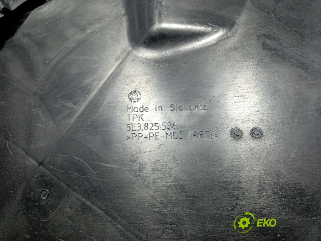 Skoda Octavia 2020 kryt Plast: podvozek: 5E3825506