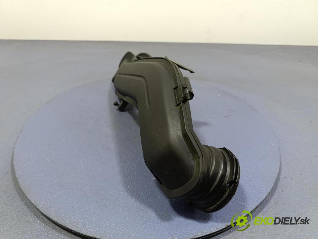Skoda Octavia 2020 rúrka Vzduch: 05E145673K
