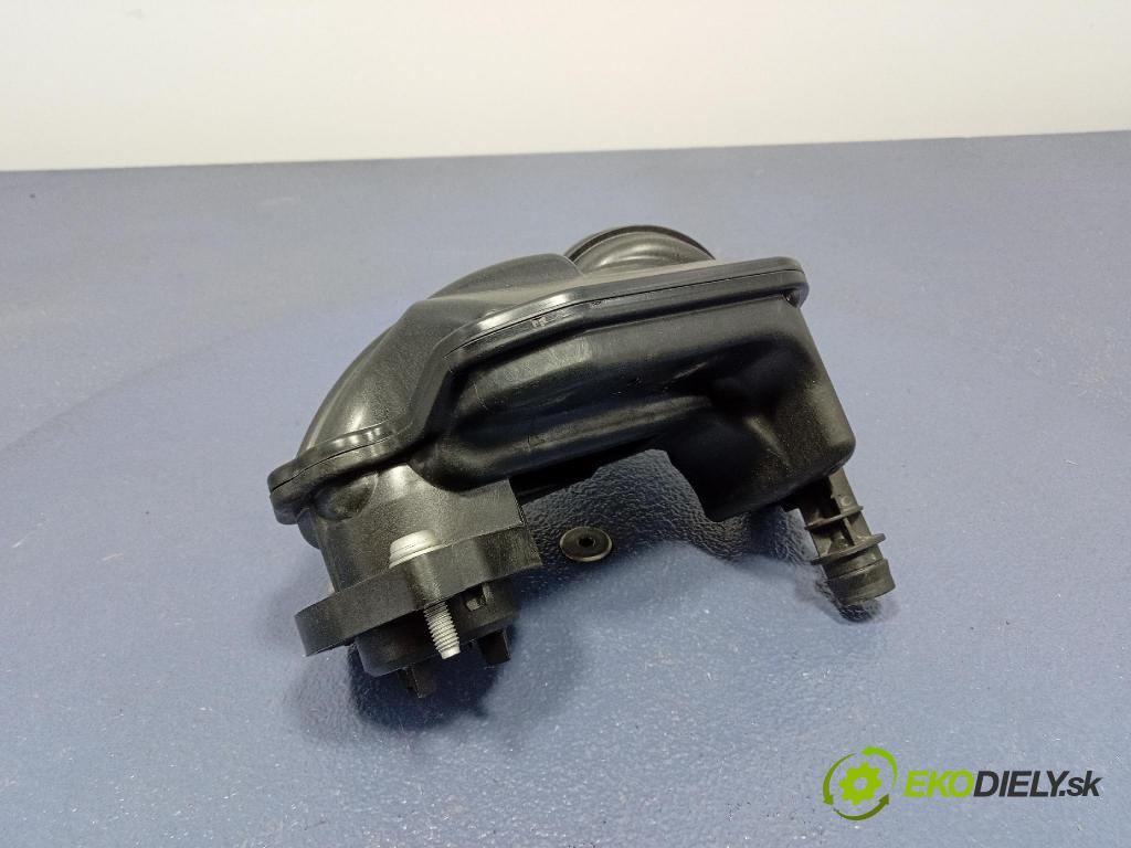 Skoda Octavia 2020 rúrka Vzduch: 05E129654B