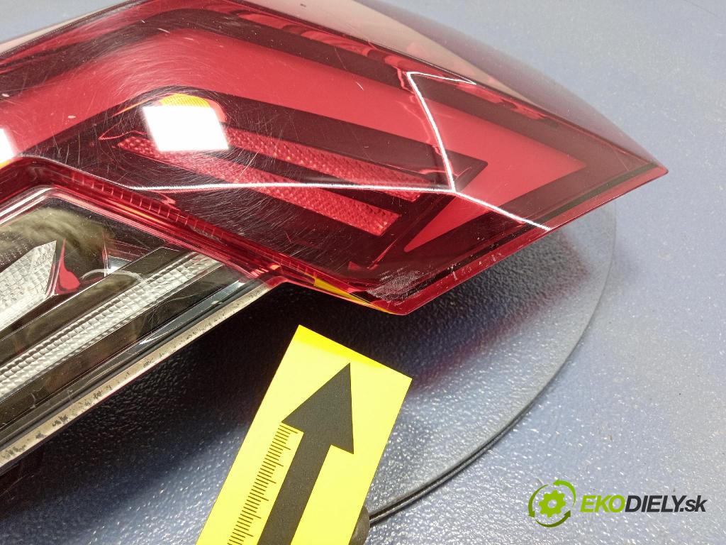 Skoda Octavia 2020 svetlo / reflektor zad Prava: Vonkajsia: 5E3945208A