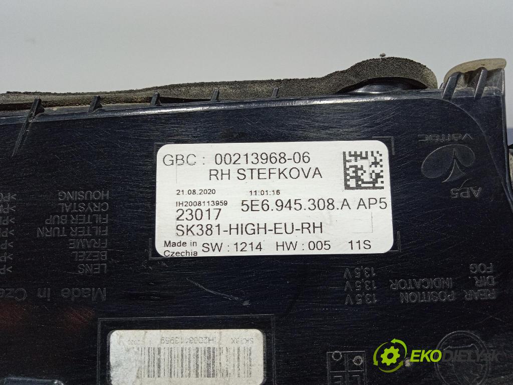 Skoda Octavia 2020 svetlo / reflektor zad Prava: Vnútri: 5E6945308A