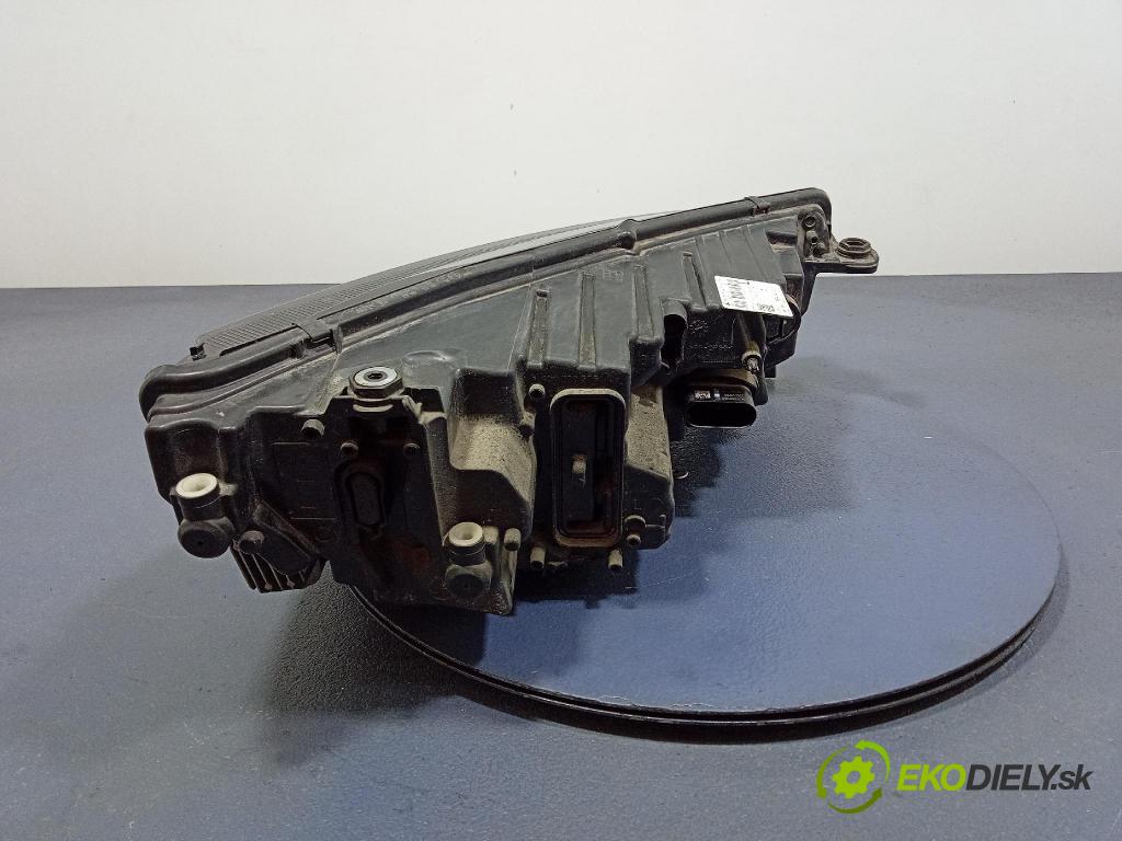 Skoda Octavia 2020 světlo Levý: 5E4941015