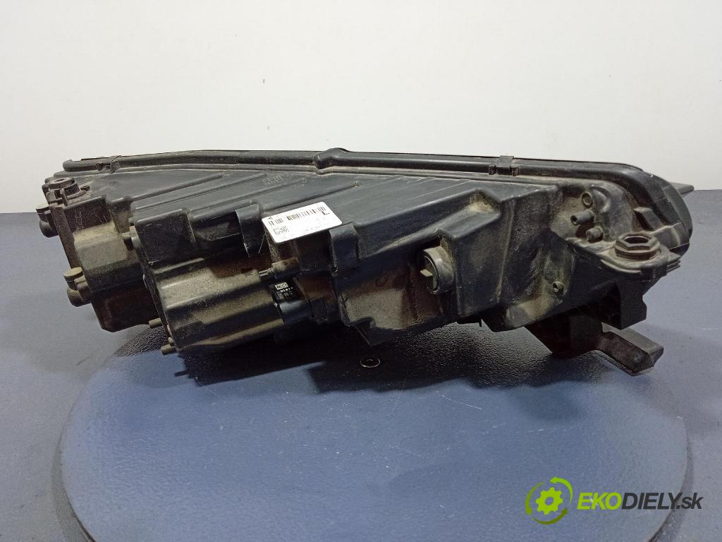 Skoda Octavia 2020 světlo Levý: 5E4941015