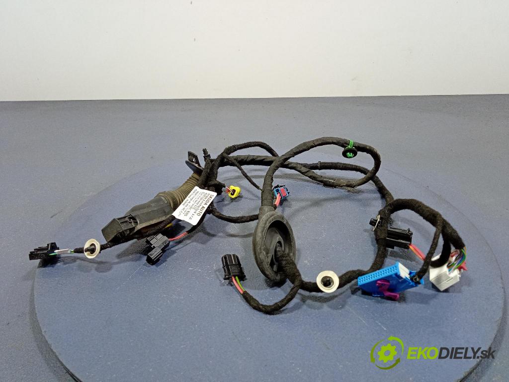 Skoda Octavia 2020 inštalácia Elektrický: 5E4971121K